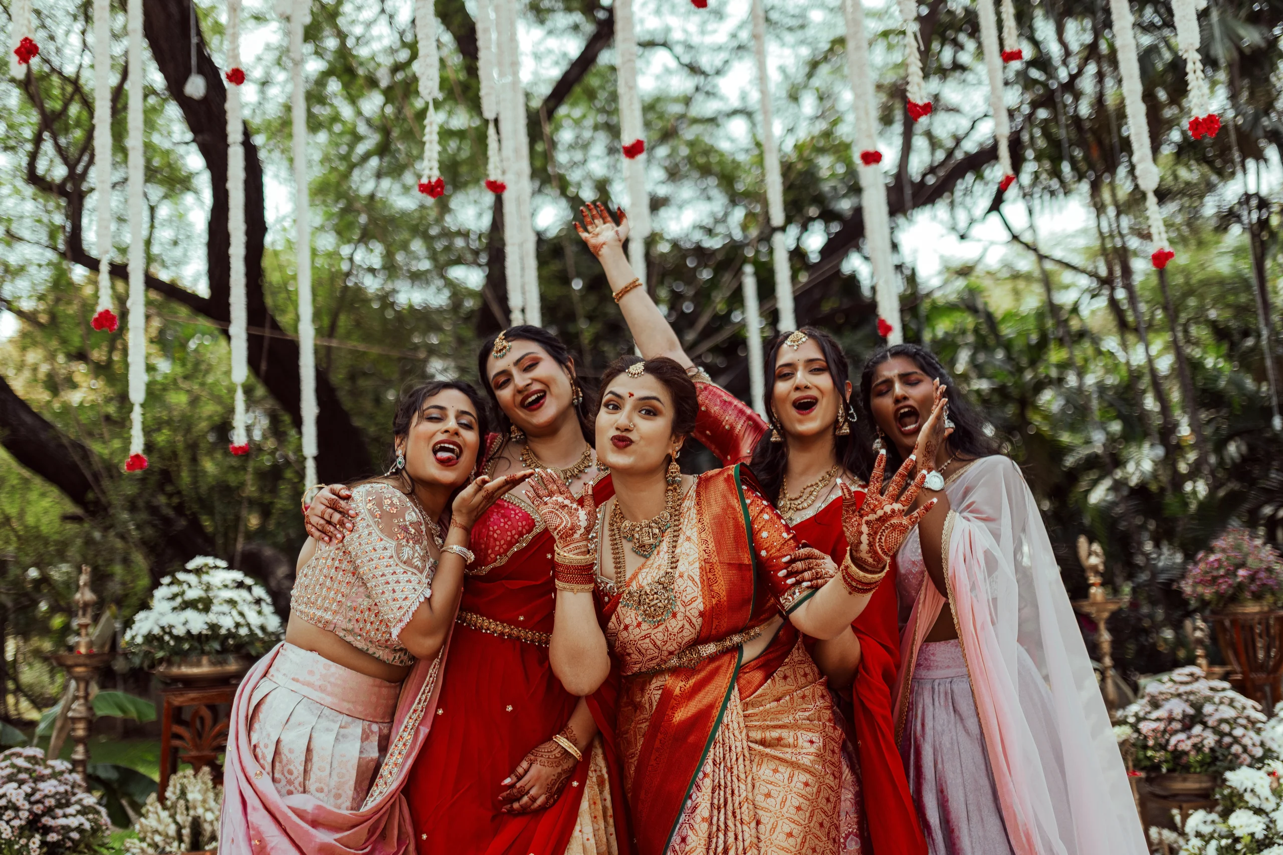 10 Common Wedding Guest List Mistakes Couples Should Avoid